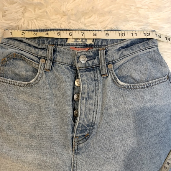 We the free (Free people) High Rise- size 28 curvy bottom - Picture 2 of 6
